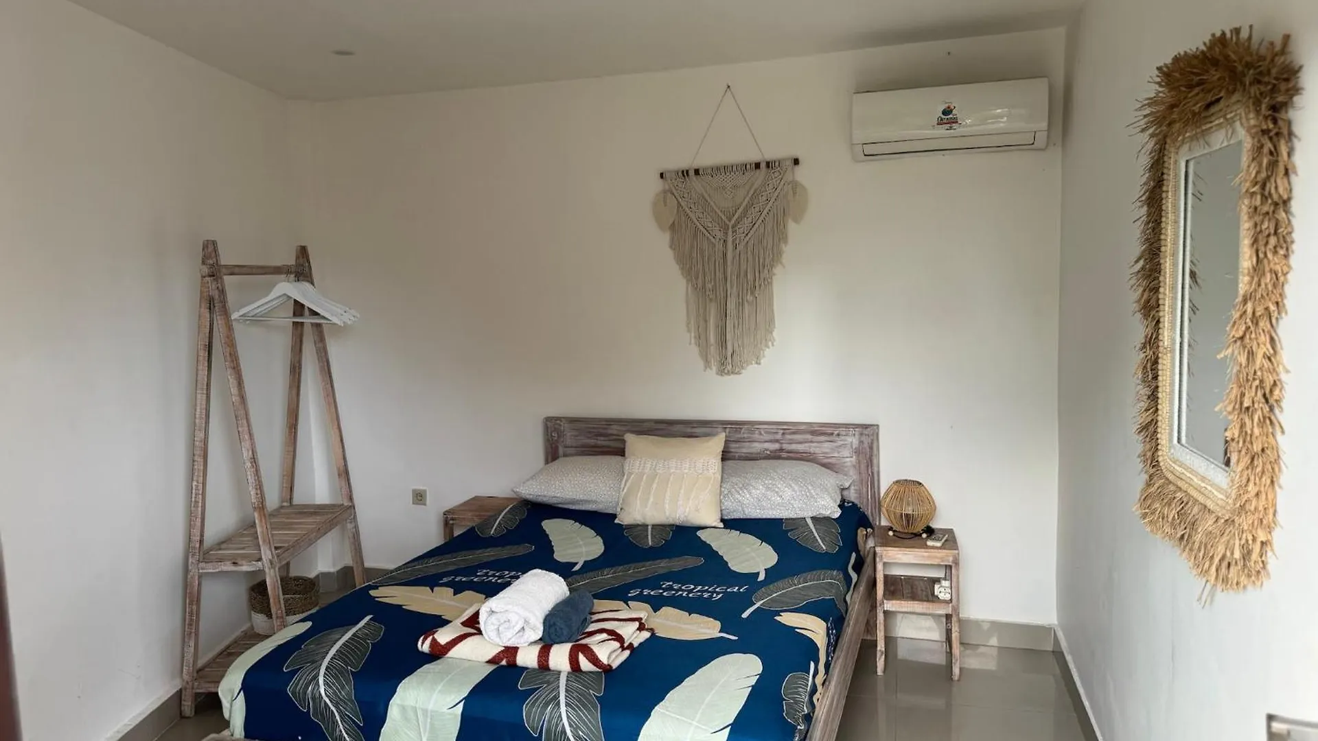 Surf Bali Villa Ungasan  Guest house