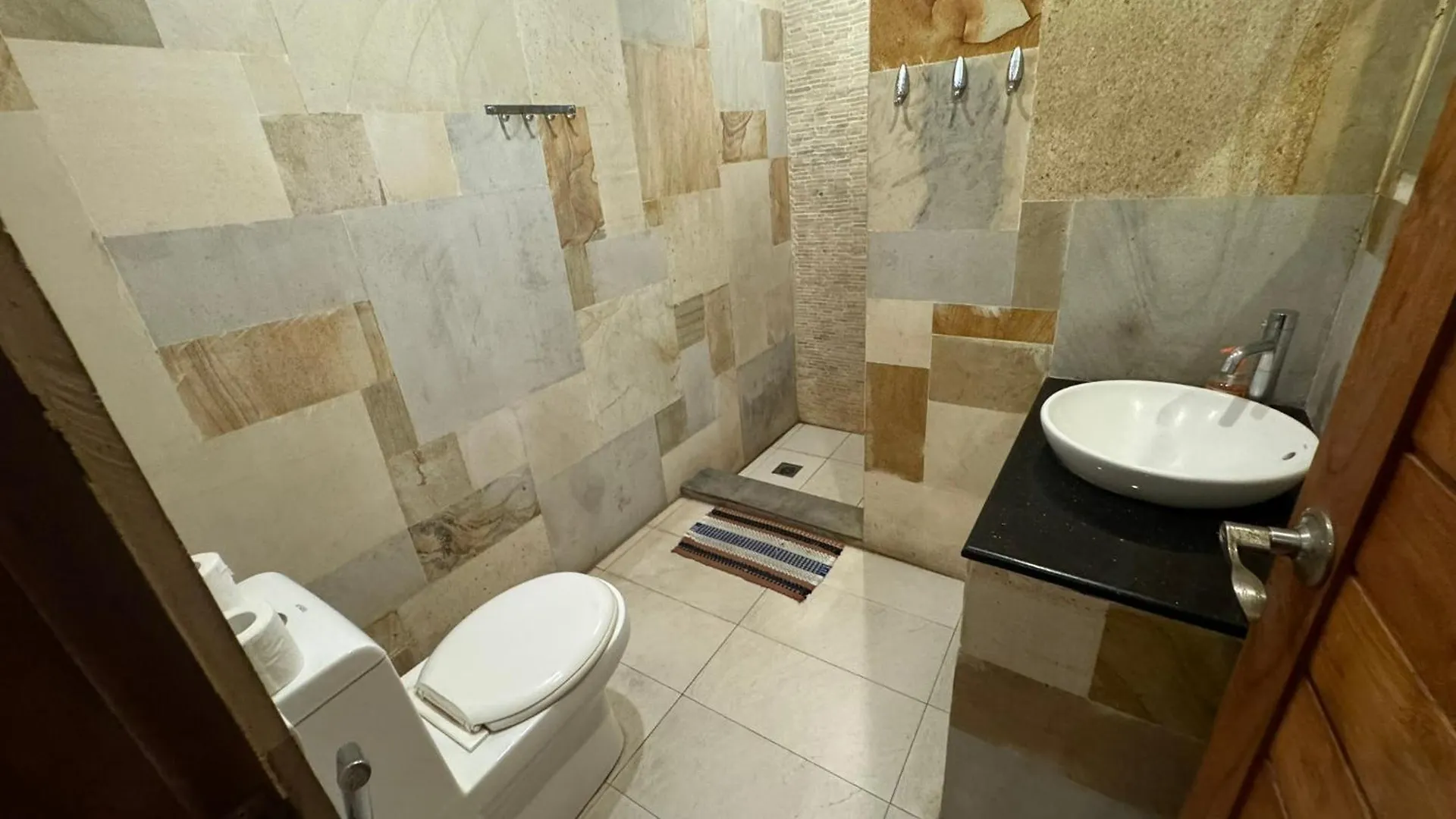 Surf Bali Villa Ungasan  Guest house